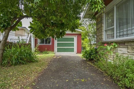 Photo of property in 14 Hamilton Crescent, Whitianga, 3510