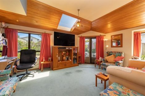 Photo of property in 6 Miro Street, Woburn, Lower Hutt, 5010