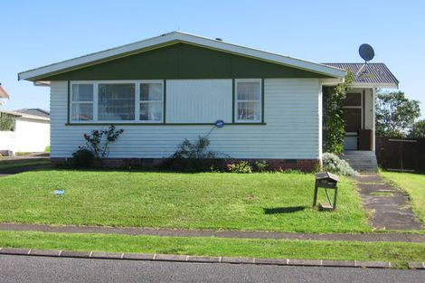 Photo of property in 132 Edgewater Drive, Pakuranga, Auckland, 2010