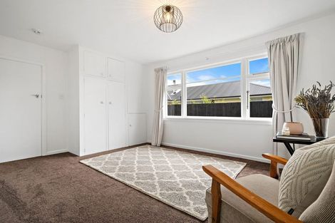 Photo of property in 1/180 Avonhead Road, Avonhead, Christchurch, 8042