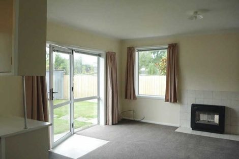 Photo of property in 2/8 Dover Street, St Albans, Christchurch, 8014