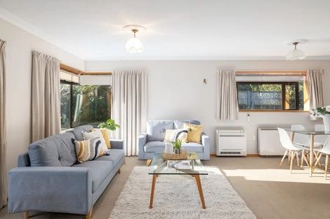 Photo of property in 2/47a Main Road, Redcliffs, Christchurch, 8081