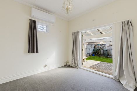 Photo of property in 1/30 Bulteel Street, New Plymouth, 4310