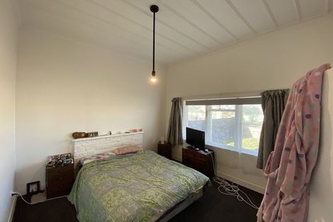 Photo of property in 90 Hinau Street, Castlecliff, Whanganui, 4501