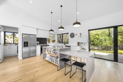 Photo of property in 7 Kanuka Close, Waikanae, 5036