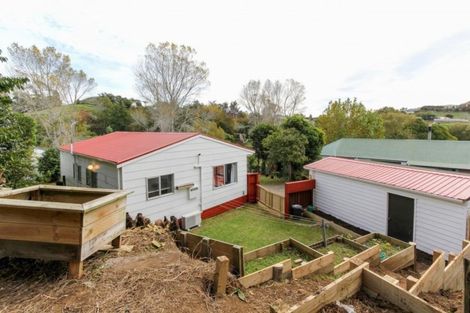 Photo of property in 67 Poplar Grove, Whalers Gate, New Plymouth, 4310