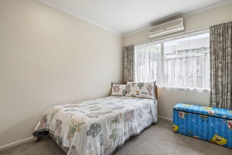 Photo of property in 13 Phoebe Meikle Place, Torbay, Auckland, 0630