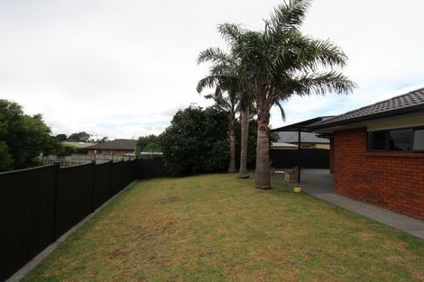 Photo of property in 38 Sandwick Drive, Weymouth, Auckland, 2103