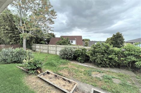 Photo of property in 2/33 West Coast Road, Glen Eden, Auckland, 0602