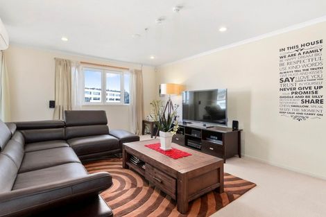 Photo of property in 701/26 Remuera Road, Newmarket, Auckland, 1050