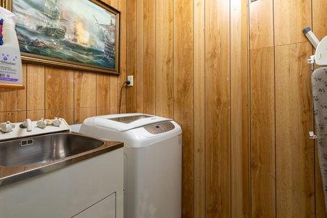 Photo of property in 54 Mahoe Road, Titirangi, Auckland, 0604