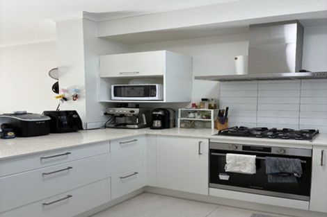 Photo of property in 68 Manarini Road, Westgate, Auckland, 0614