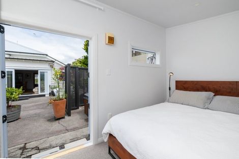 Photo of property in 28 France Road, Bluff Hill, Napier, 4110
