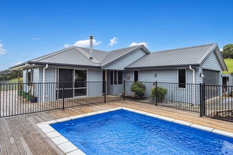 Photo of property in 544 Taraunui Road, Parua Bay, Onerahi, 0192