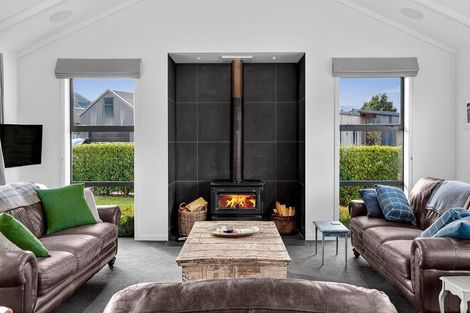 Photo of property in 72 Infinity Drive, Wanaka, 9305