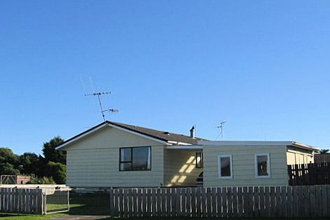 Photo of property in 59 Norfolk Crescent, Otaki Beach, Otaki, 5512