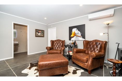 Photo of property in 325a Hobsonville Road, Hobsonville, Auckland, 0618