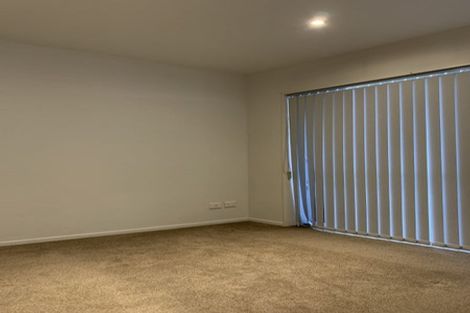 Photo of property in 3c/60 Masons Road, Oteha, Auckland, 0632