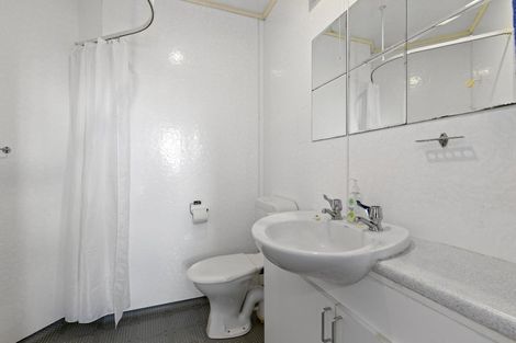 Photo of property in 18a Hillcrest Road, Hillcrest, Hamilton, 3216