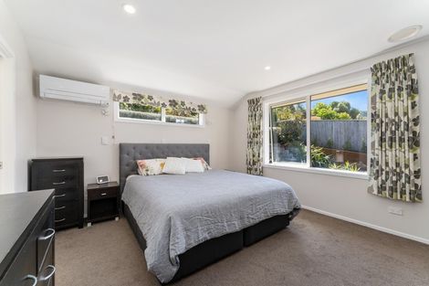 Photo of property in 20 Tongariro Drive, Aotea, Porirua, 5024