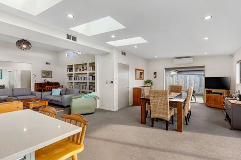 Photo of property in 2 Wangapeka Way, Aotea, Porirua, 5024