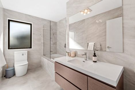 Photo of property in 14 Parkview Drive, Gulf Harbour, Whangaparaoa, 0930