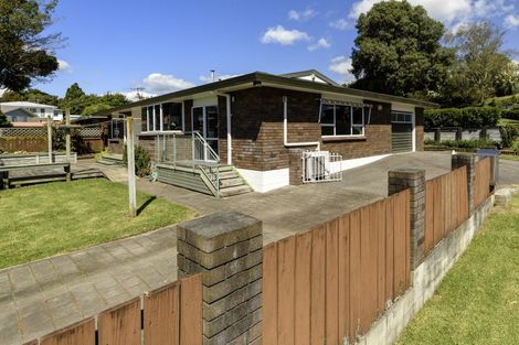 Photo of property in 2 Upland Street, Brookfield, Tauranga, 3110