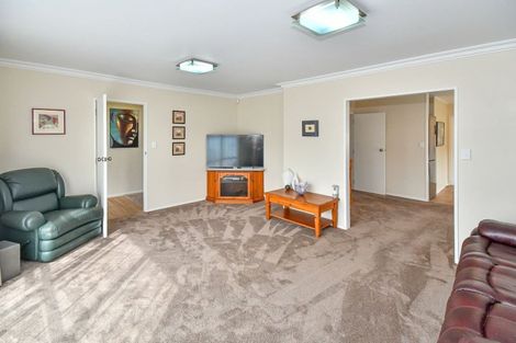 Photo of property in 2/13 Maunu Road, Papatoetoe, Auckland, 2025