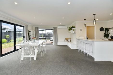 Photo of property in 65 Macphail Avenue, Rangiora, 7400