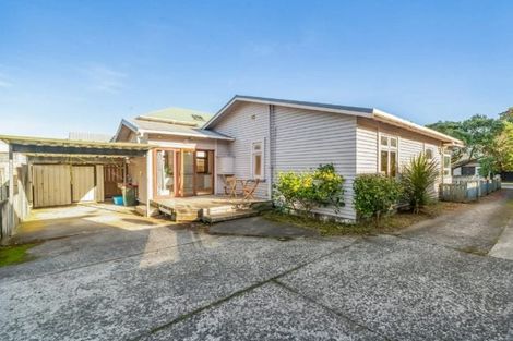 Photo of property in 50 Brook Street, Waterloo, Lower Hutt, 5011