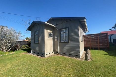 Photo of property in 6 Derby Street, Westport, 7825