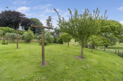 Photo of property in 24 Mills Street, Eltham, 4322