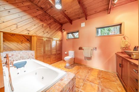 Photo of property in 99 Motuhara Road, Plimmerton, Porirua, 5026