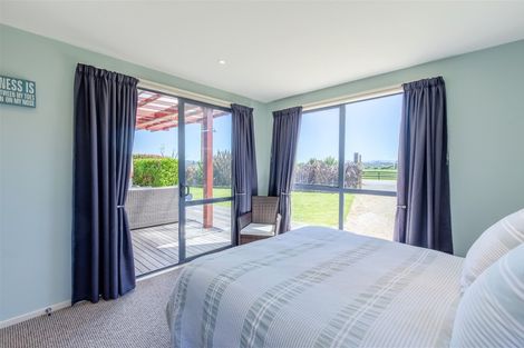 Photo of property in 103 Cashmere Bay Road, Moana, 7875