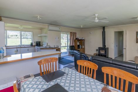 Photo of property in 501 Arapaepae Road, Ohau, Levin, 5570