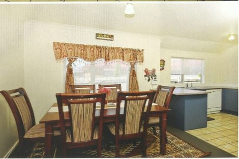 Photo of property in 13 Catalina Drive, Melville, Hamilton, 3206