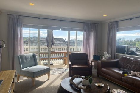 Photo of property in 33 Blue Heron Rise, Stanmore Bay, Whangaparaoa, 0932