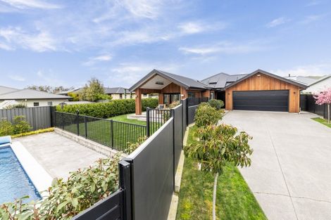 Photo of property in 5 Rich Rise, Havelock North, 4130