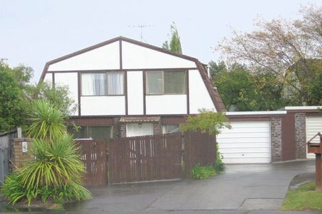 Photo of property in 2/33 Curacao Place, Half Moon Bay, Auckland, 2012