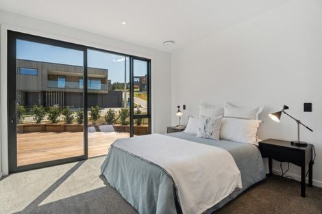 Photo of property in 21 Fenton Avenue, Wanaka, 9305