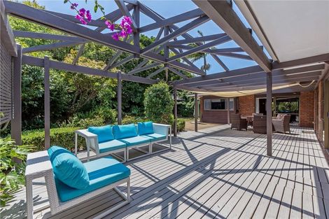 Photo of property in 20 Zita Avenue, Matakatia, Whangaparaoa, 0930