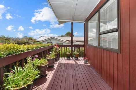Photo of property in 2/1 Sari Place, Massey, Auckland, 0614