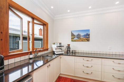 Photo of property in 75 Limbrick Street, Terrace End, Palmerston North, 4410