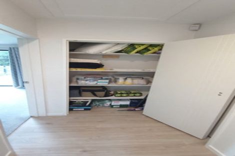 Photo of property in 2 Meenas Place, Cable Bay, 0420