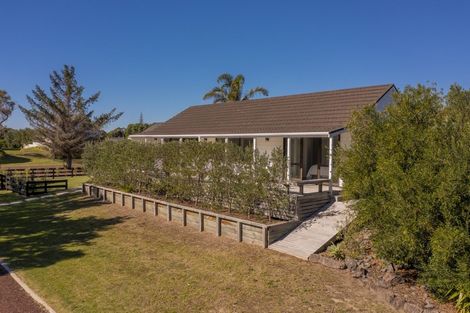 Photo of property in 1 Mccormick Place, Pauanui, Hikuai, 3579