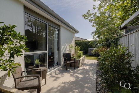 Photo of property in 35 Awatira Drive, Papamoa Beach, Papamoa, 3118