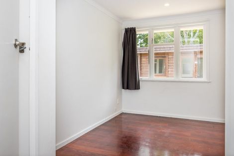 Photo of property in 1 Kenney Crescent, Fairfield, Hamilton, 3214