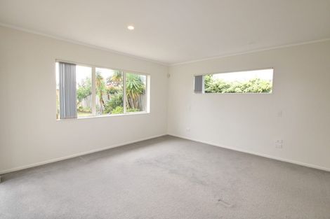 Photo of property in 9 Judd Place, Orewa, 0931
