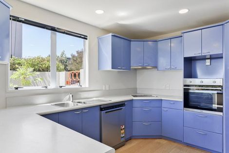 Photo of property in 2/5a Madeley Road, Mount Pleasant, Christchurch, 8081