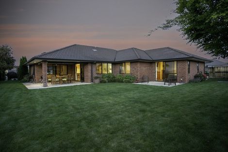 Photo of property in 15 Twin Willow Close, Cambridge, 3434